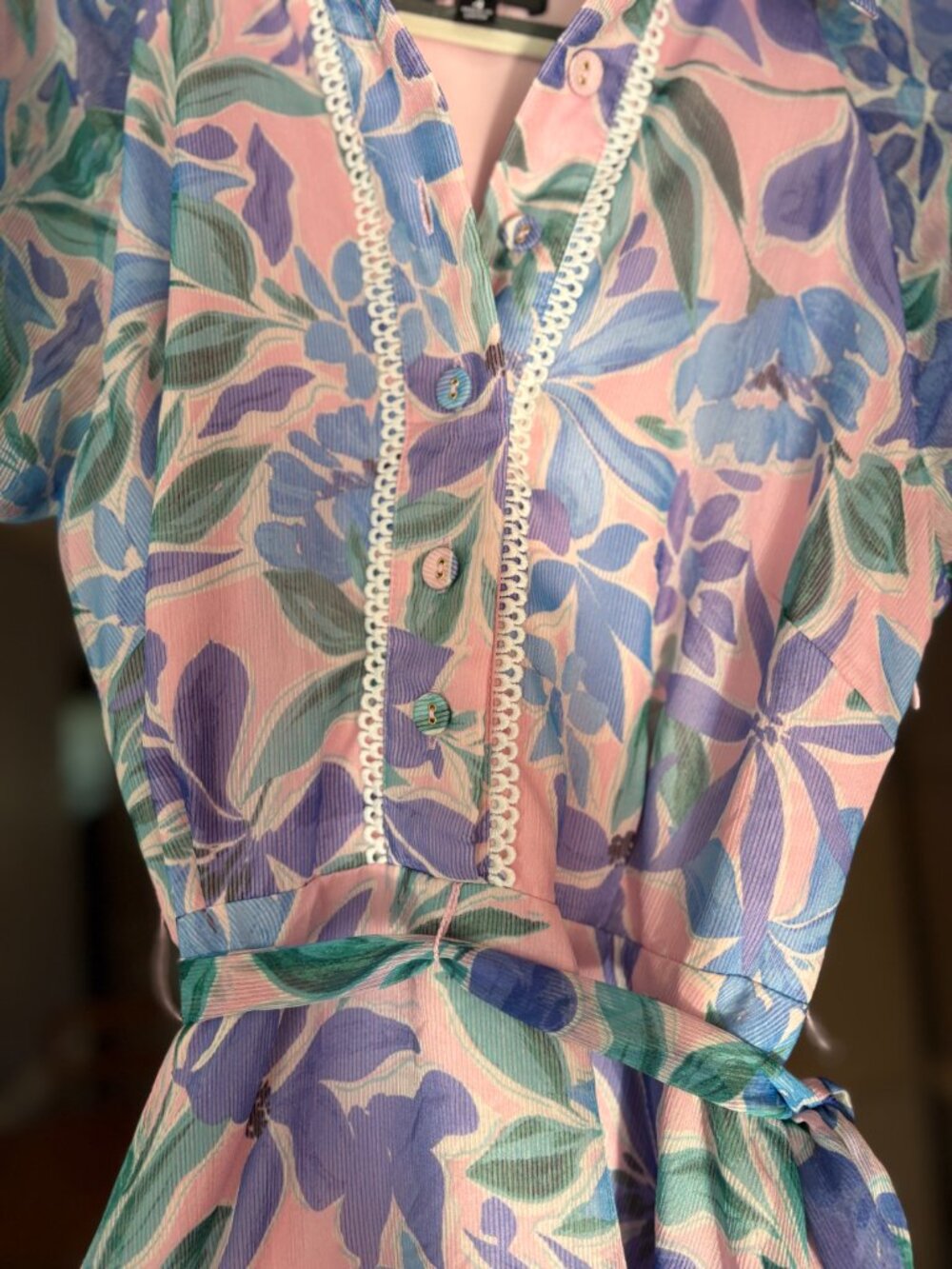NWT (Other) Tahari Shadow-Striped Floral Print Belted Mini/Midi Dress. Size 4 - Picture 7 of 16